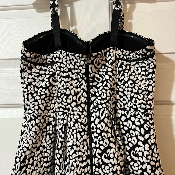 GUESS Leopard Bustier Top Corset like, black and white, Medium - Picture 3 of 9